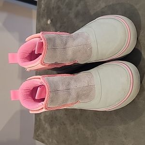 Vans Girls MTE waterproof boots sz 13